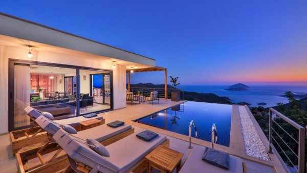 KAŞ